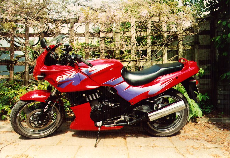 Kawasaki_GPZ.jpg